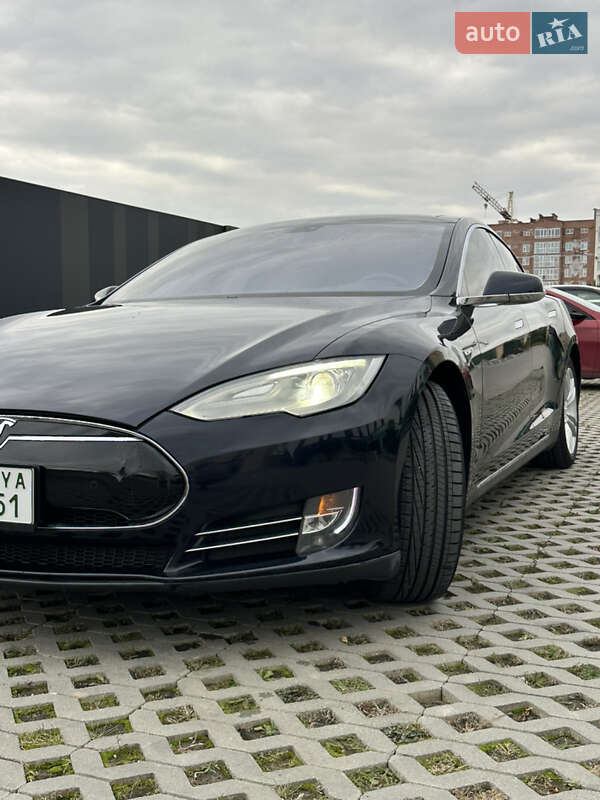 Ліфтбек Tesla Model S 2014 в Хмельницькому