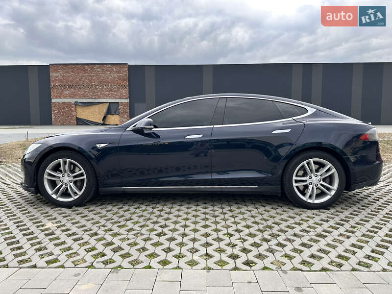 Ліфтбек Tesla Model S 2014 в Хмельницькому