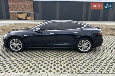 Лифтбек Tesla Model S 2014 в 