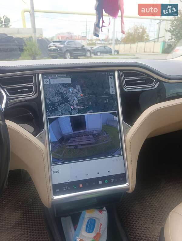 Ліфтбек Tesla Model S 2013 в Новояворівську