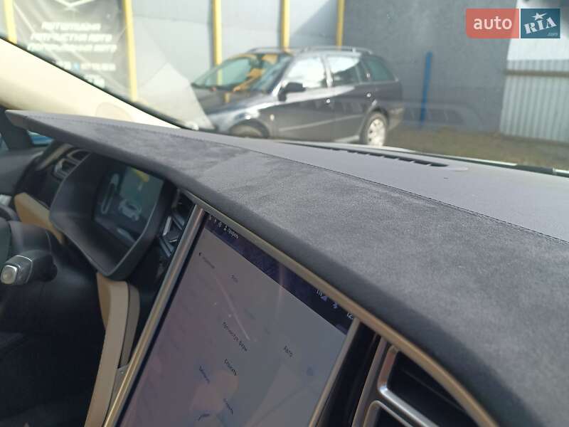 Лифтбек Tesla Model S 2015 в Ровно фото 5 Лифтбек Tesla Model S 2015 в Ровно
