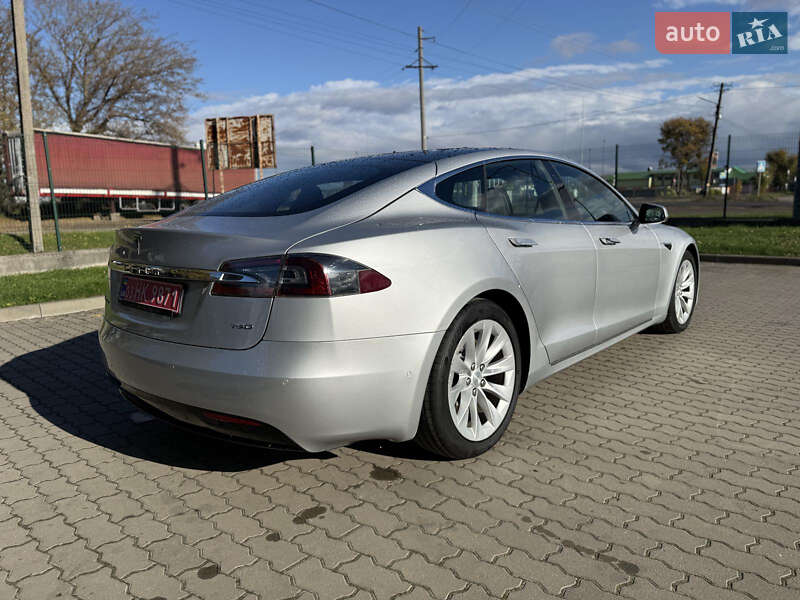 Ліфтбек Tesla Model S 2017 в Радехові