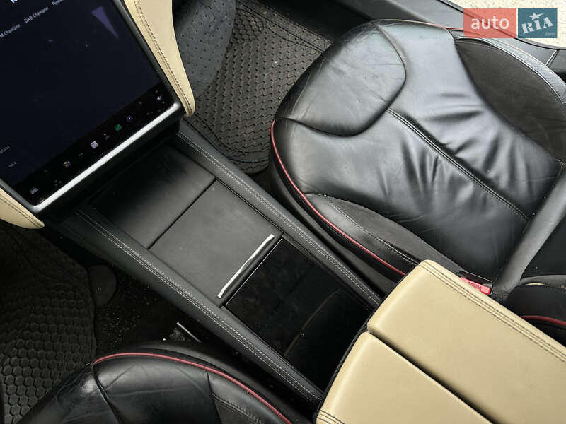 Лифтбек Tesla Model S 2013 в Одессе