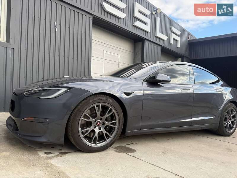 Лифтбек Tesla Model S 2022 в Днепре