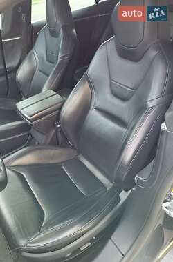 Лифтбек Tesla Model S 2014 в 