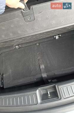 Лифтбек Tesla Model S 2014 в 