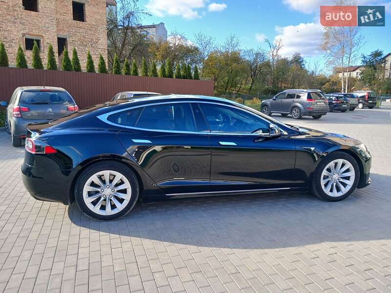 Ліфтбек Tesla Model S 2017 в Івано-Франківську фото 12 Ліфтбек Tesla Model S 2017 в Івано-Франківську