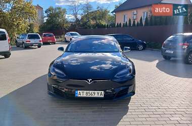 Ліфтбек Tesla Model S 2017 в Івано-Франківську