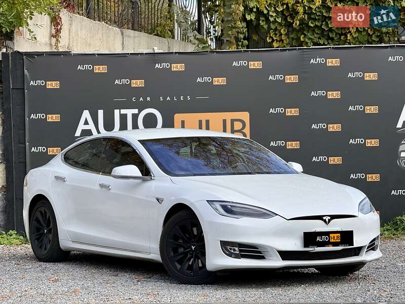 Лифтбек Tesla Model S 2017 в Харькове фото 2 Лифтбек Tesla Model S 2017 в Харькове