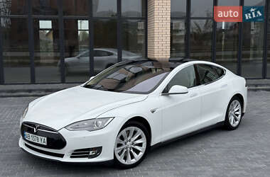 Tesla Model S 2013