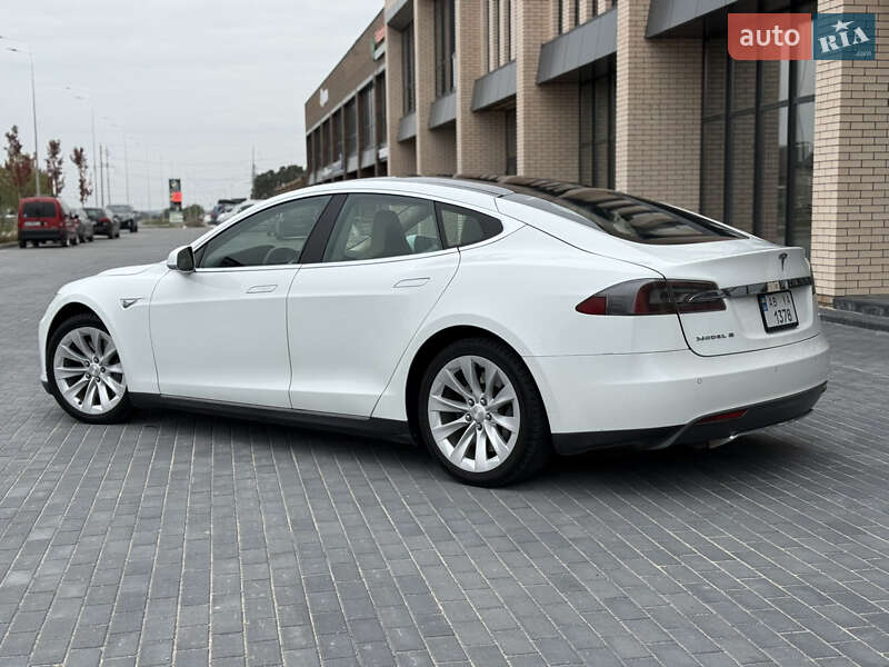 Ліфтбек Tesla Model S 2013 в Вінниці фото 16 Ліфтбек Tesla Model S 2013 в Вінниці