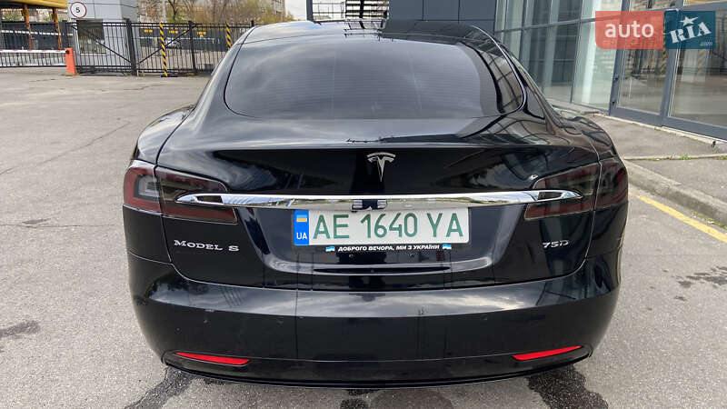 Ліфтбек Tesla Model S 2018 в Харкові