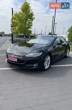 Ліфтбек Tesla Model S 2013 в 