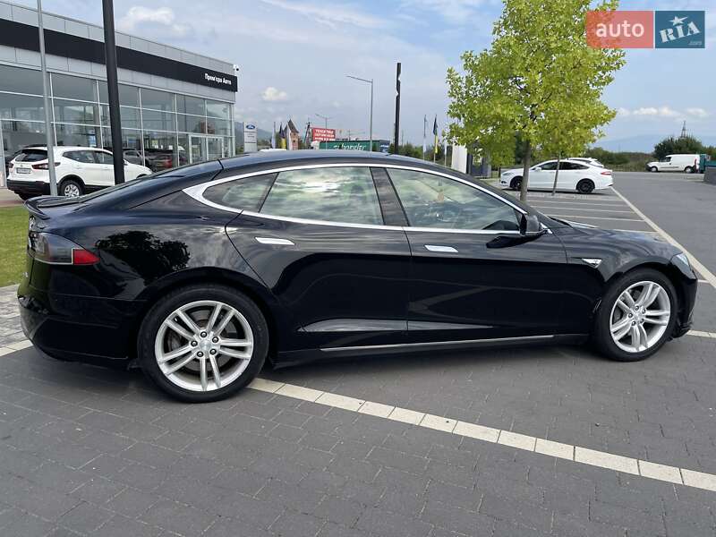 Ліфтбек Tesla Model S 2013 в Мукачевому фото 15 Ліфтбек Tesla Model S 2013 в Мукачевому