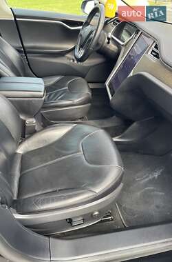 Ліфтбек Tesla Model S 2013 в 