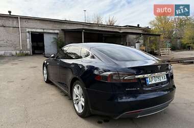 Лифтбек Tesla Model S 2015 в  фото 3 Лифтбек Tesla Model S 2015 в