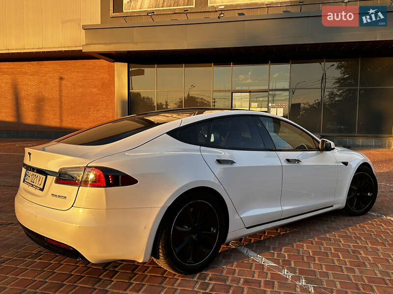Ліфтбек Tesla Model S 2020 в Одесі фото 8 Ліфтбек Tesla Model S 2020 в Одесі