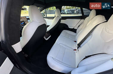 Лифтбек Tesla Model S 2021 в Киеве