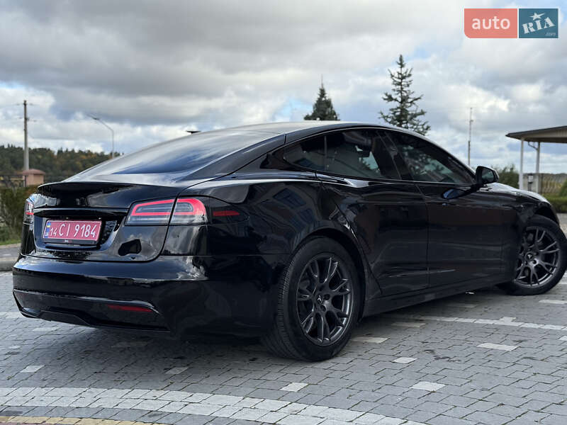 Лифтбек Tesla Model S 2024 в Дрогобыче