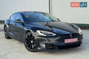Tesla Model S 2016