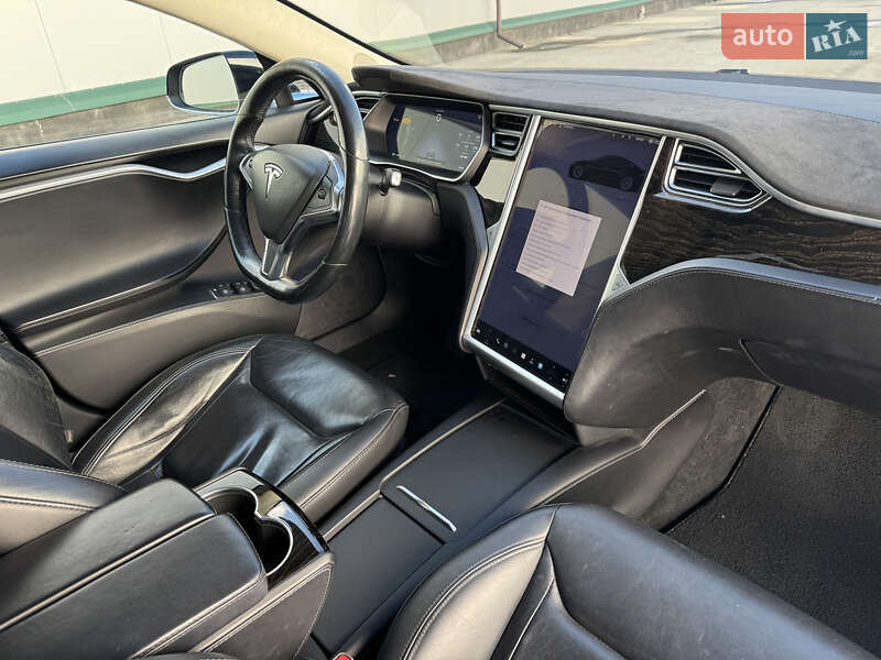 Ліфтбек Tesla Model S 2016 в Вінниці фото 16 Ліфтбек Tesla Model S 2016 в Вінниці