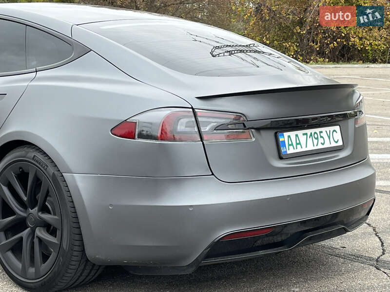Ліфтбек Tesla Model S 2021 в Києві