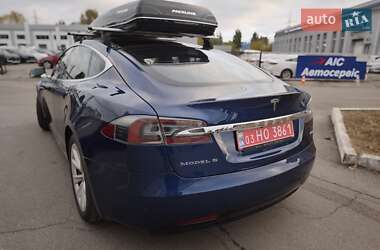 Лифтбек Tesla Model S 2017 в Киеве