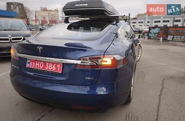Лифтбек Tesla Model S 2017 в Киеве