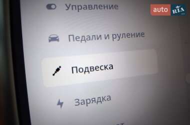 Лифтбек Tesla Model S 2017 в Киеве