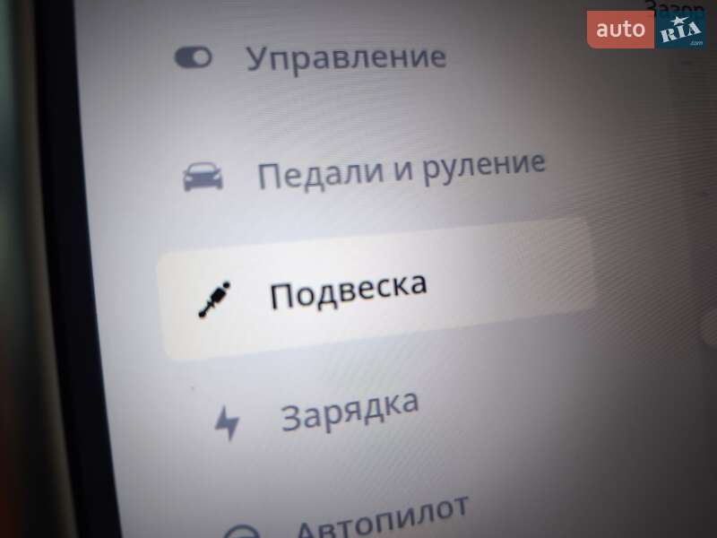 Лифтбек Tesla Model S 2017 в Киеве