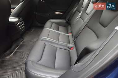 Лифтбек Tesla Model S 2017 в Киеве