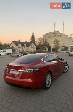 Лифтбек Tesla Model S 2016 в 