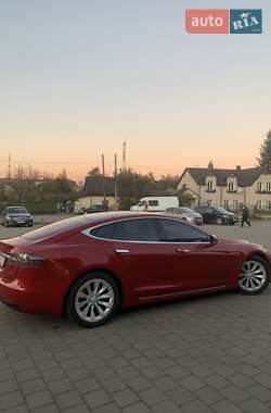 Лифтбек Tesla Model S 2016 в 