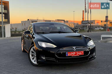 Лифтбек Tesla Model S 2014 в Львове