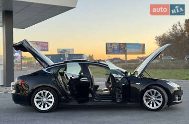 Лифтбек Tesla Model S 2014 в 