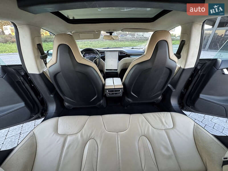 Ліфтбек Tesla Model S 2014 в Львові фото 22 Ліфтбек Tesla Model S 2014 в Львові