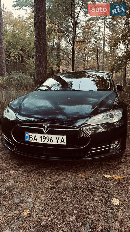 Ліфтбек Tesla Model S 2014 в Києві фото 13 Ліфтбек Tesla Model S 2014 в Києві