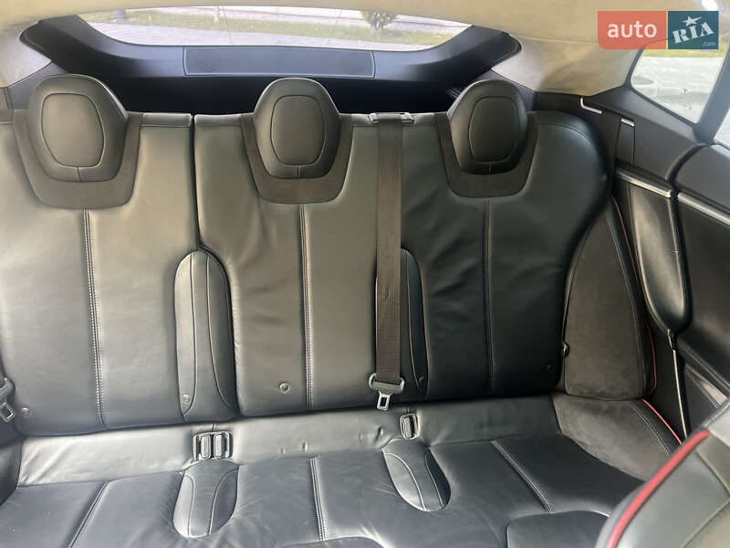 Ліфтбек Tesla Model S 2013 в Одесі