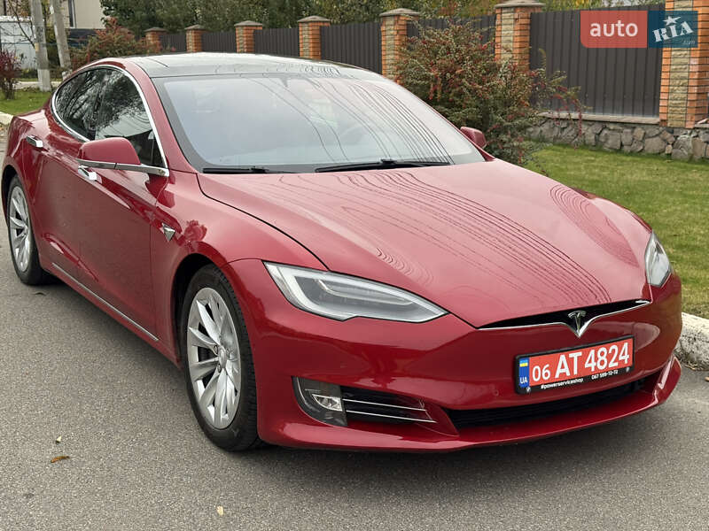 Ліфтбек Tesla Model S 2018 в Києві фото 7 Ліфтбек Tesla Model S 2018 в Києві