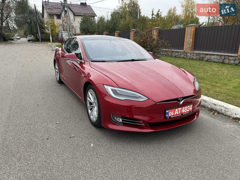 Ліфтбек Tesla Model S 2018 в Києві фото 8 Ліфтбек Tesla Model S 2018 в Києві