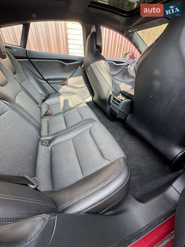 Ліфтбек Tesla Model S 2018 в Києві фото 20 Ліфтбек Tesla Model S 2018 в Києві