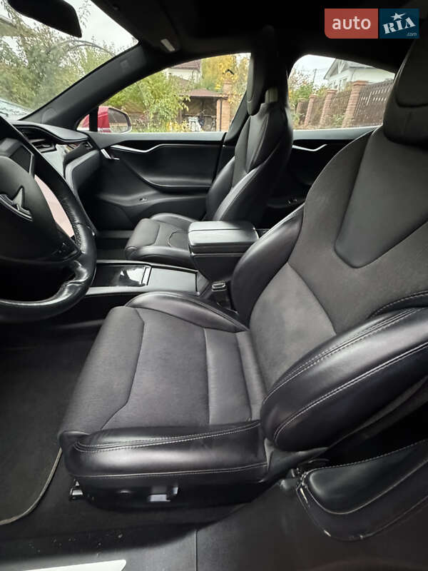Ліфтбек Tesla Model S 2018 в Києві фото 33 Ліфтбек Tesla Model S 2018 в Києві