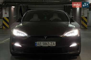 Ліфтбек Tesla Model S 2021 в Дніпрі