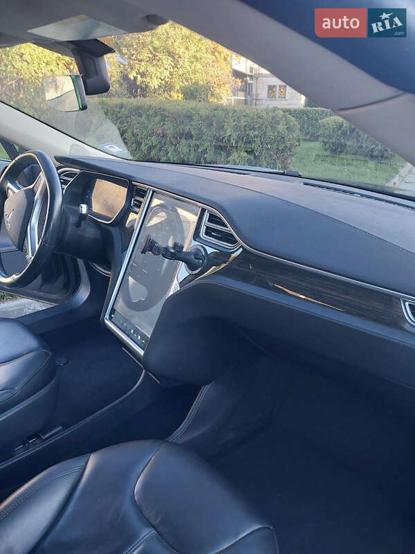 Лифтбек Tesla Model S 2014 в Львове фото 14 Лифтбек Tesla Model S 2014 в Львове