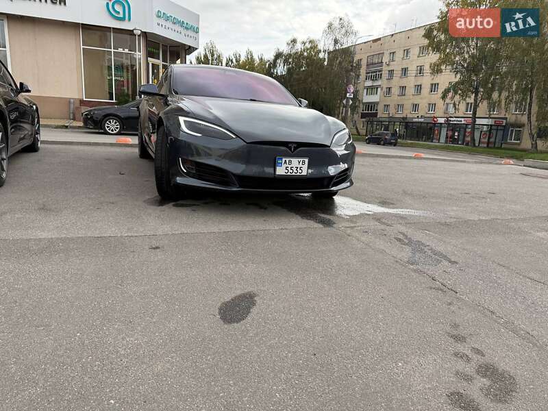 Ліфтбек Tesla Model S 2018 в Вінниці фото 21 Ліфтбек Tesla Model S 2018 в Вінниці