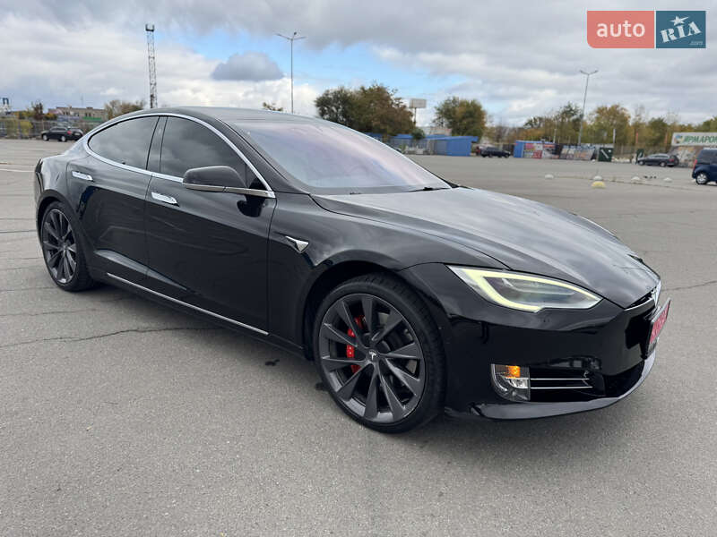 Ліфтбек Tesla Model S 2019 в Дніпрі фото 4 Ліфтбек Tesla Model S 2019 в Дніпрі