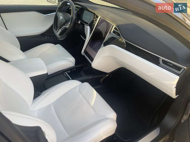 Лифтбек Tesla Model S 2017 в Тернополе фото 8 Лифтбек Tesla Model S 2017 в Тернополе