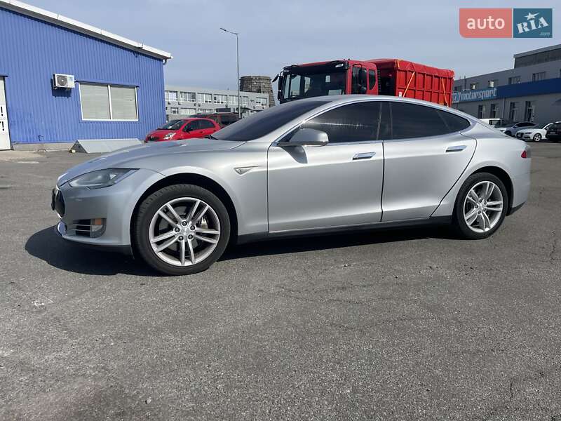 Ліфтбек Tesla Model S 2013 в Києві фото 7 Ліфтбек Tesla Model S 2013 в Києві