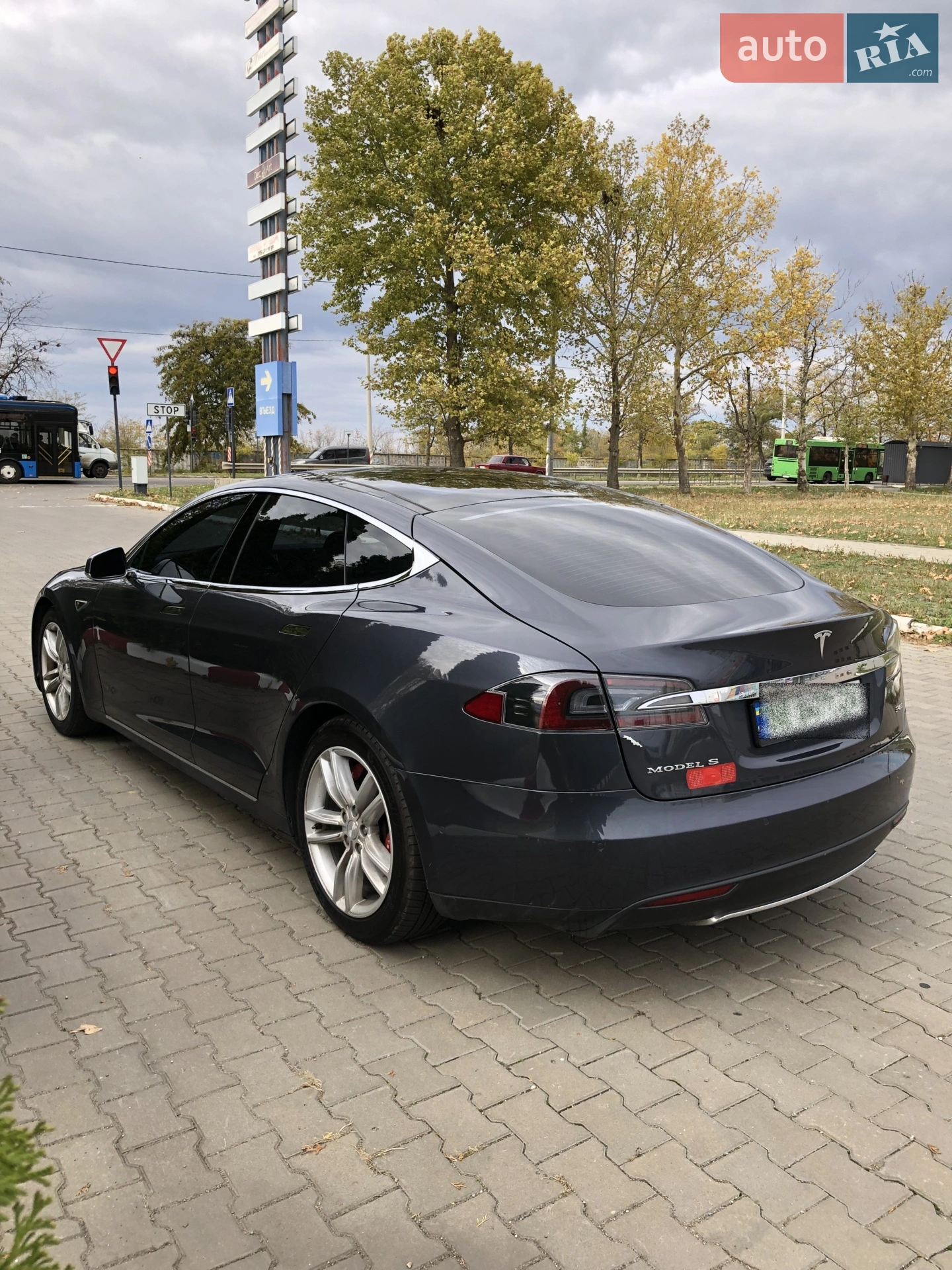 2014 Tesla Model S - мініатюра 15