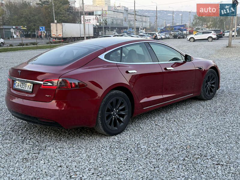 Ліфтбек Tesla Model S 2017 в Чернівцях фото 12 Ліфтбек Tesla Model S 2017 в Чернівцях